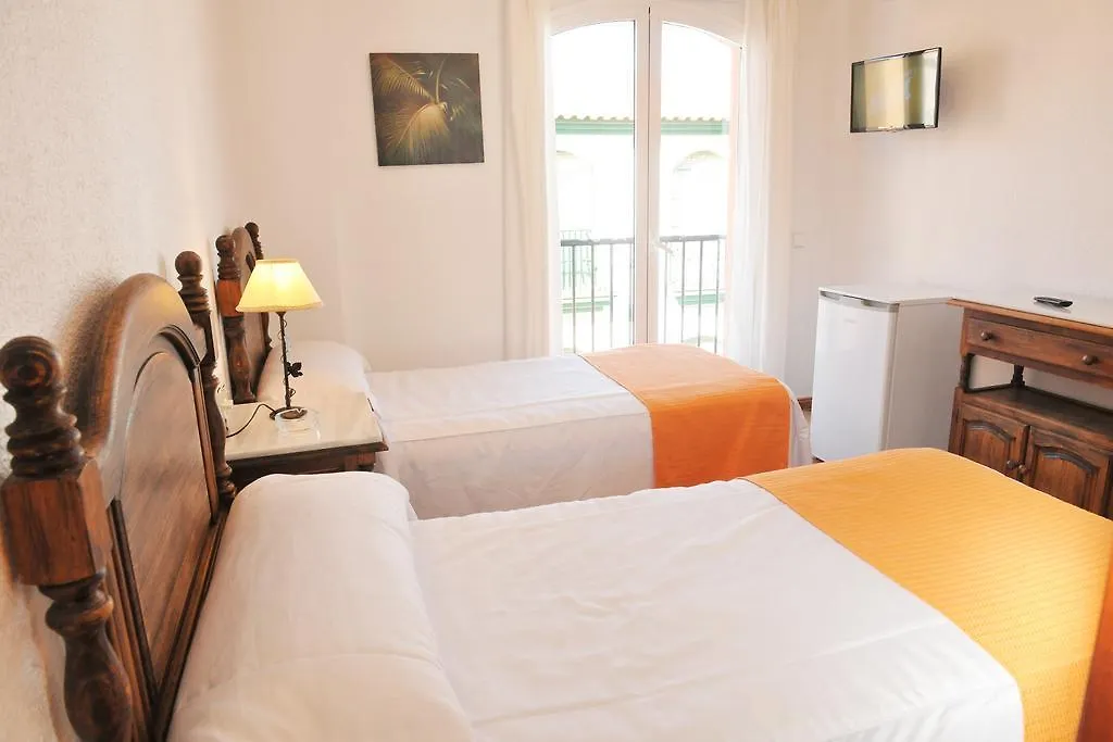 Hostal Puerto Lepe 0*,
